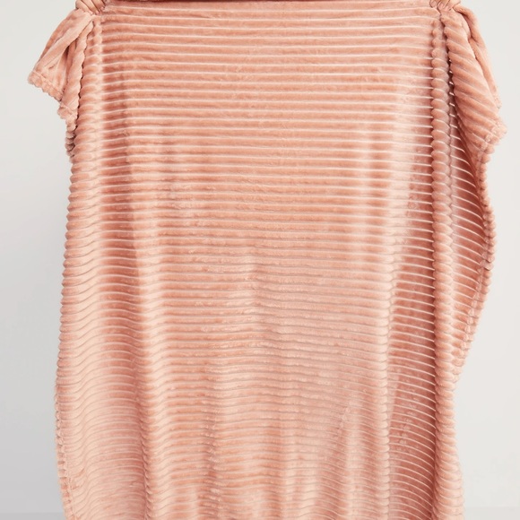 NWT OLD NAVY Plush Textured-Rib Blanket for the Family Color: Coastal Plain - Picture 1 of 1